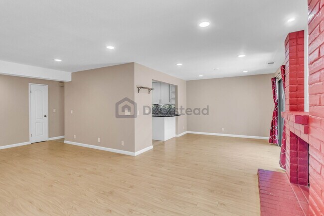 Building Photo - 1362 Casa Ct