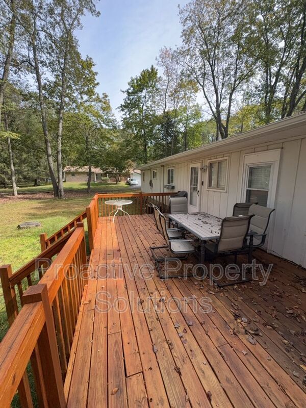 Building Photo - 5228 Hummingbird Dr