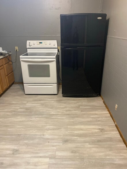 Building Photo - 1848 N Poplar St