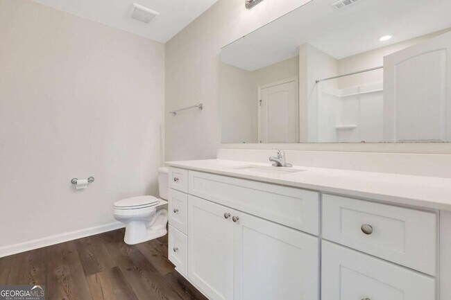 Building Photo - 56 Hayden Dr