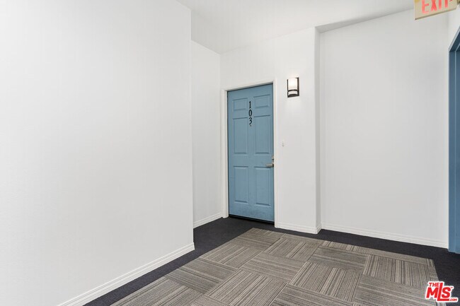 Building Photo - 1408 W Washington Blvd