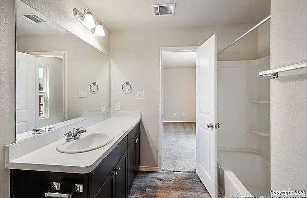 Building Photo - 9220 Griffith Run