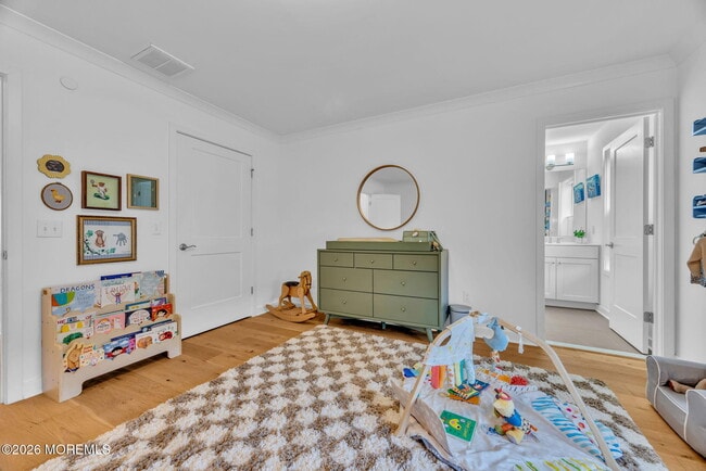 Building Photo - 28 Catherine St