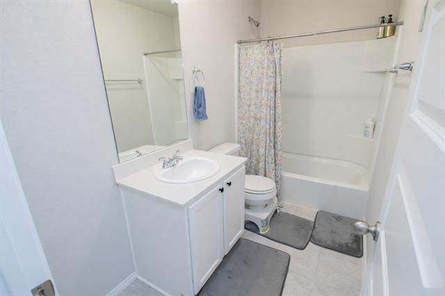 Building Photo - 7800 Gangway Dr