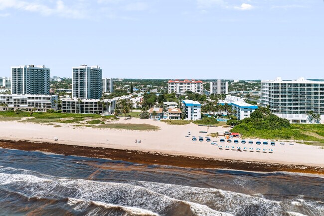 Building Photo - 604 N Ocean Blvd