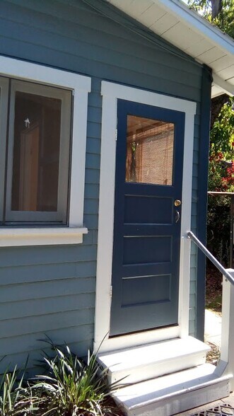 back entrance - 422 El Centro St