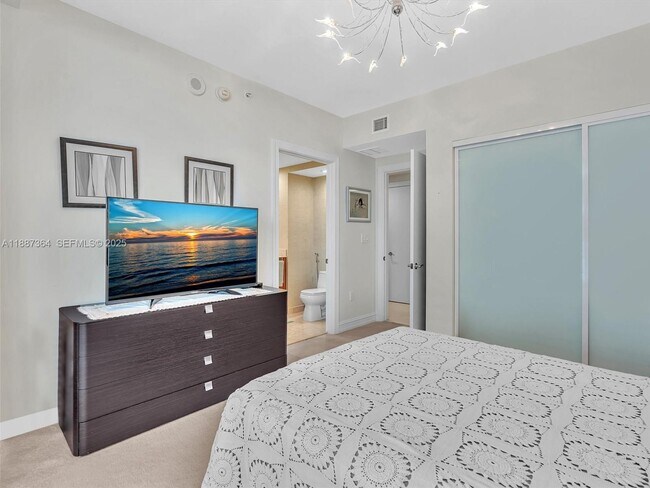 Building Photo - 3535 S Ocean Dr