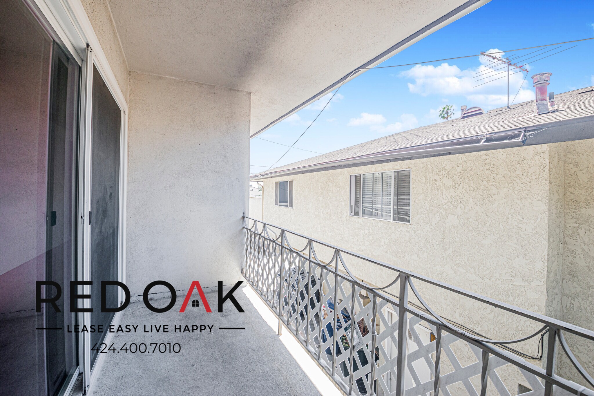 Building Photo - 10714 Western Ave