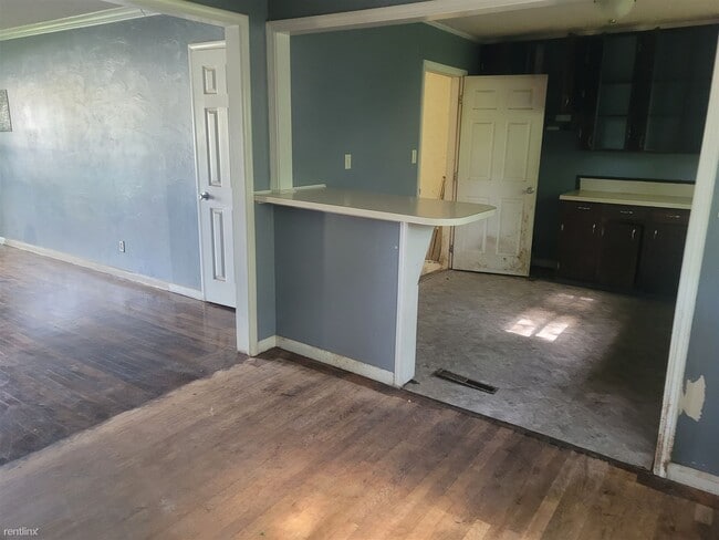 Building Photo - 3 br, 1 bath House - 1212 A Street Northeast