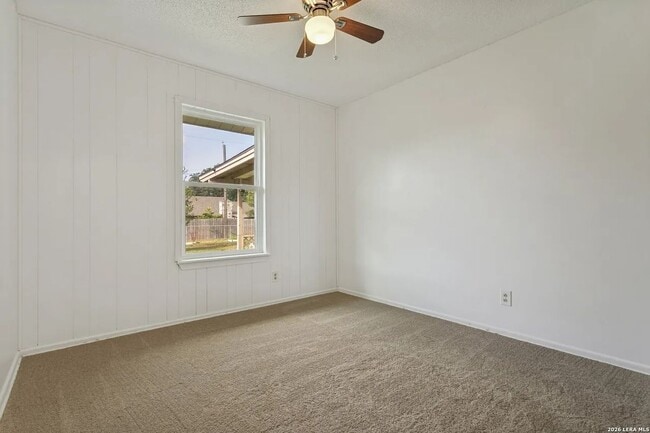 Building Photo - 207 Balboa Dr
