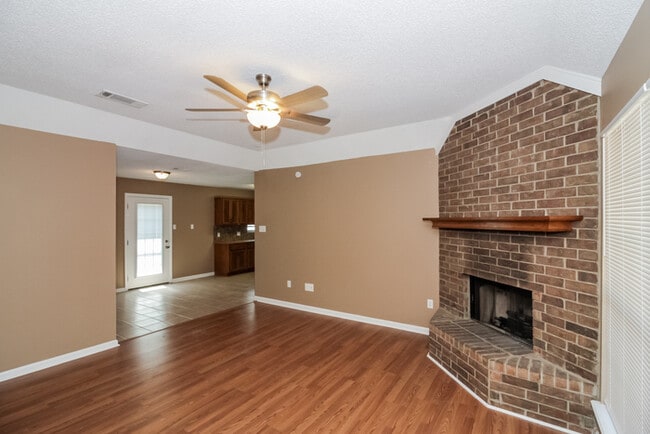 Building Photo - 2705 Timbermist Cir