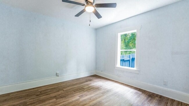 Building Photo - 912 E Carolina Ave