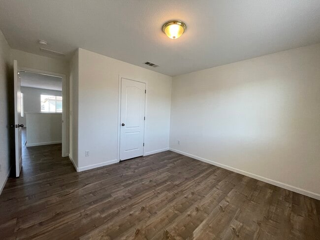 Building Photo - 9748 Collie Way