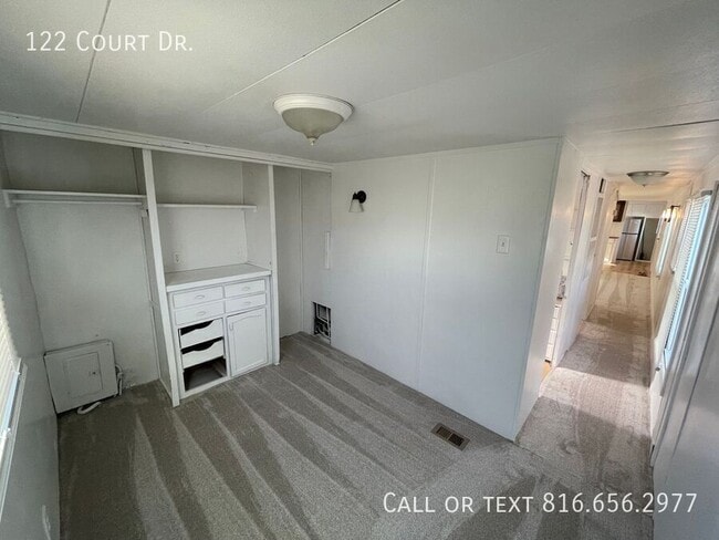 Building Photo - 122 Court Dr