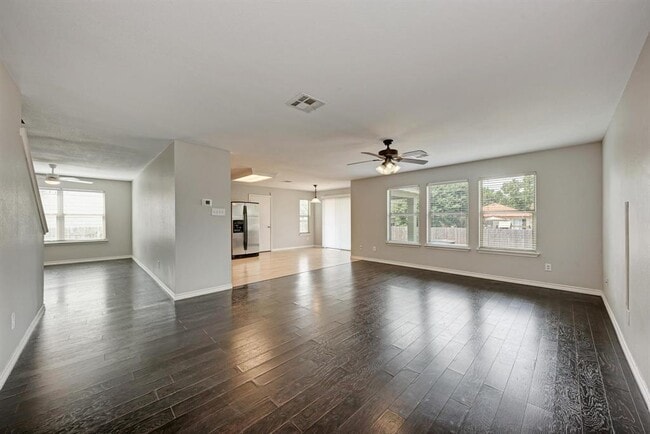 Building Photo - 1302 Casa Blanca Cove