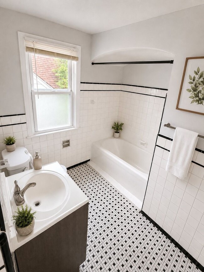 Building Photo - Spacious 3-Bedroom Home Ready for Move-In