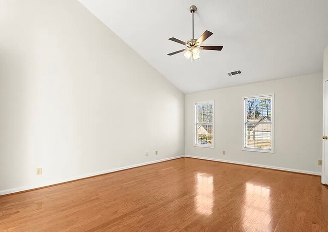 Building Photo - 4235 Marjorie Rd SW