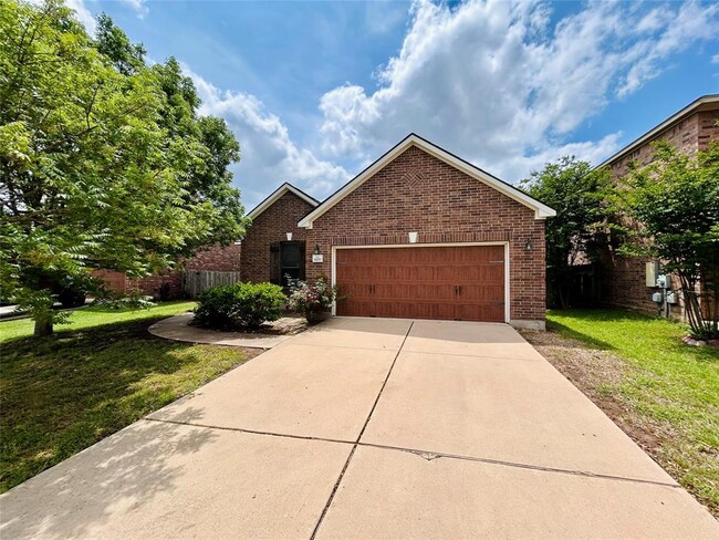 Primary Photo - 14200 Lake Victor Dr