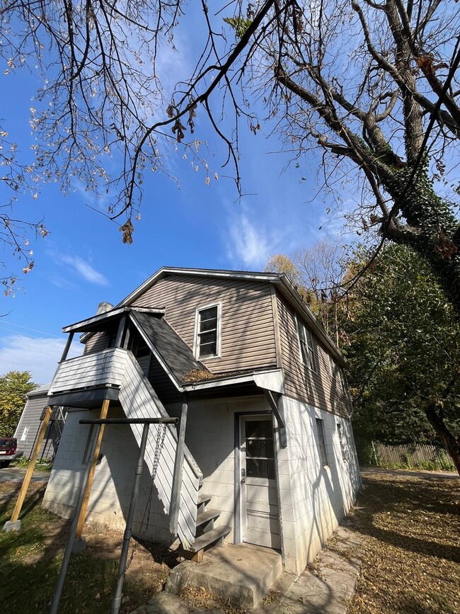 Primary Photo - 4-Bedroom, 1-Bath Single Family Home