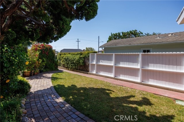 Building Photo - 210 Cypress Dr