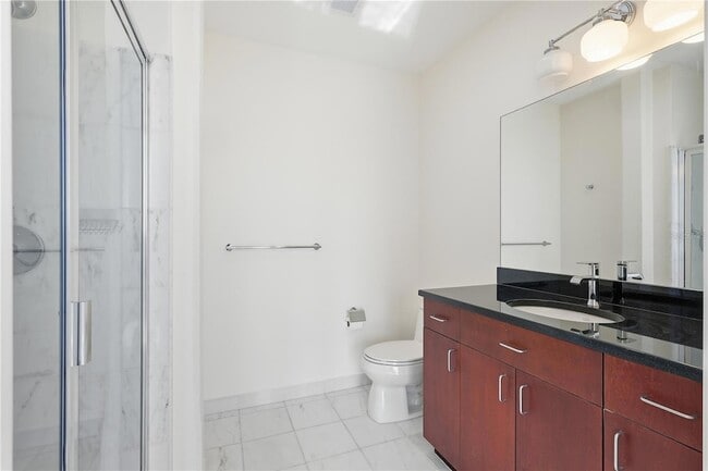 Building Photo - 150 E Robinson St