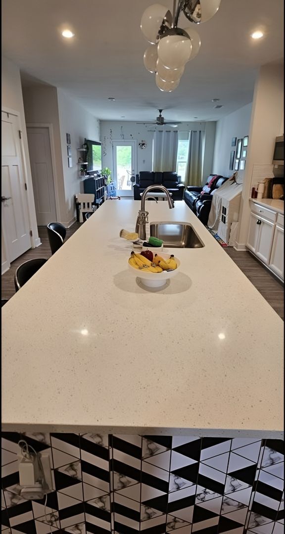 Building Photo - 7017 Old Evergreen Pkwy