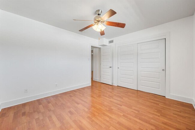 Building Photo - 3815 Guadalupe St