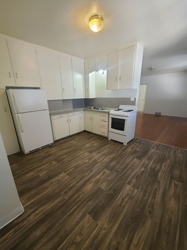 Building Photo - Charming 1 Bedroom, 1 Bath Apartment in Downtown Boise