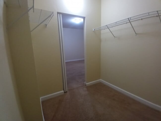 Building Photo - 9010 SW 169th Ave