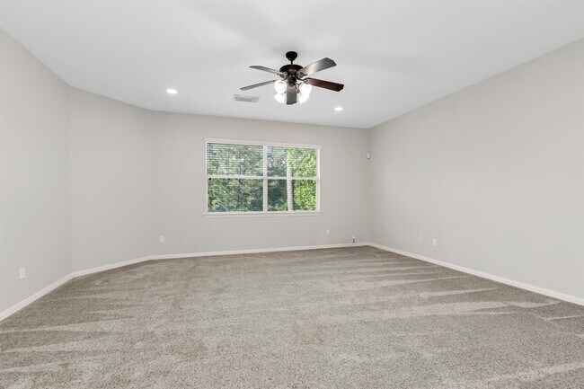 Building Photo - 21085 Ramrock Cir