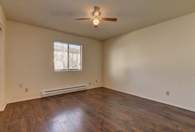 Building Photo - 638 2nd St