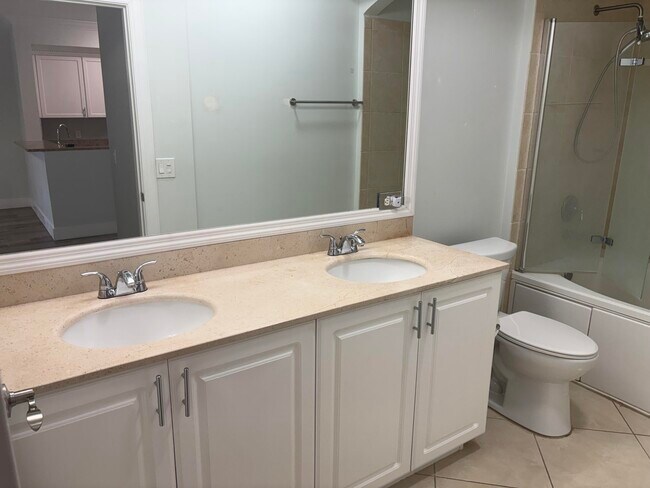Building Photo - 2407 Renaissance Way