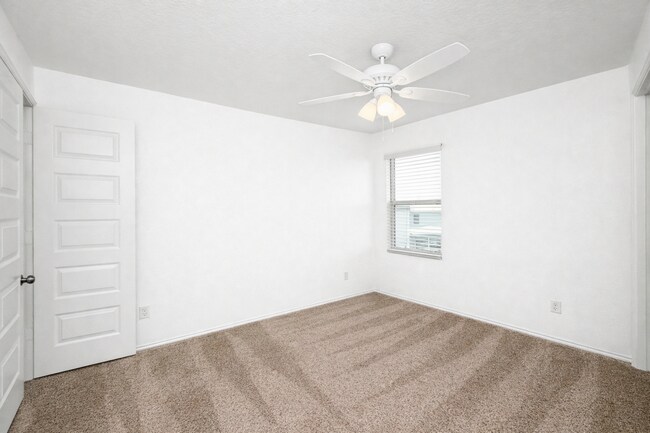 Building Photo - Spacious 2-Story Home w/ Open Floor Plan & Private Yard – St. Hedwig