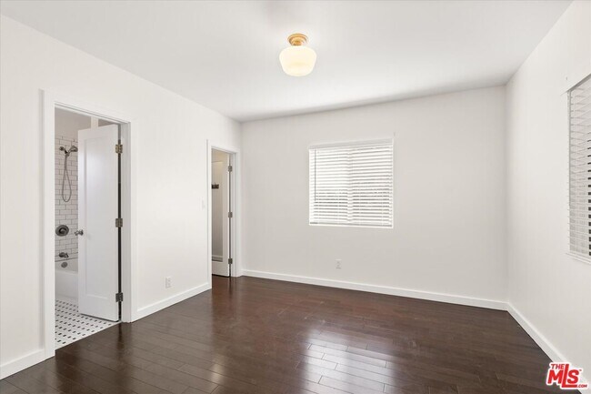 Building Photo - 6210 Hayes Ave
