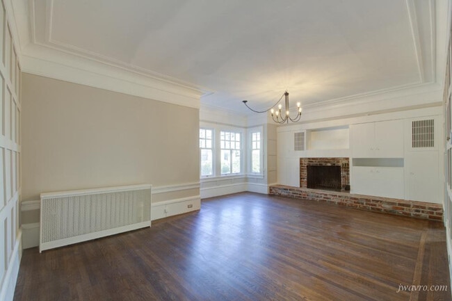 Building Photo - 2989 Jackson St