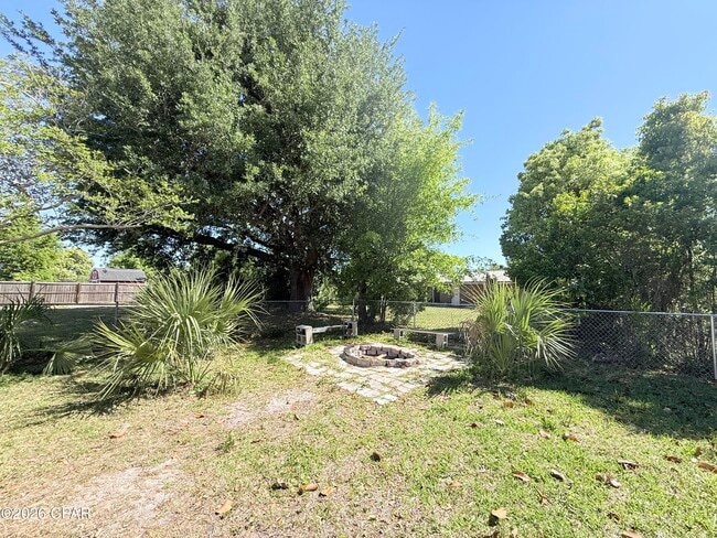 Building Photo - 808 Forestdale Ave