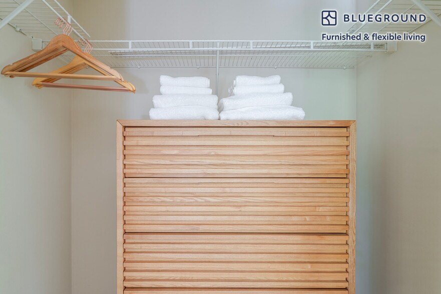 Building Photo - 700 Agnew Rd