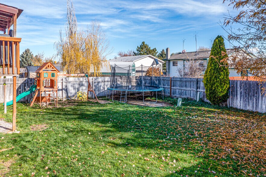 Building Photo - 4860 Freedom Ave