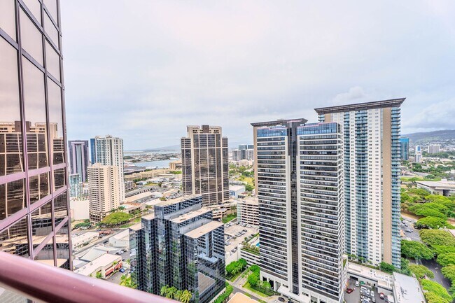 Building Photo - Imperial Plaza Kakaako