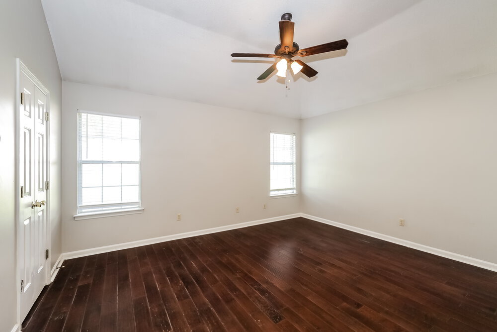 Building Photo - 8264 Cross Point Dr