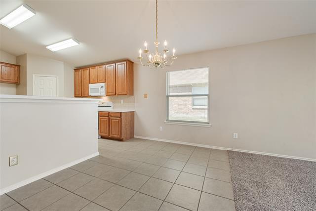 Building Photo - 1217 Spring Water Dr