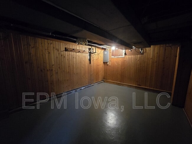 Building Photo - 1269 Northey St