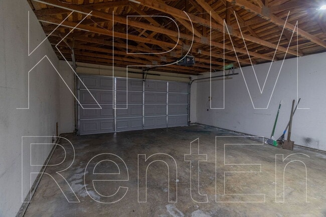 Building Photo - 9209 Fitzpatrick Cir