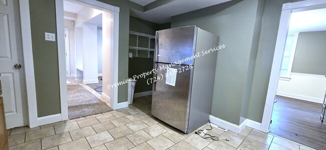 Building Photo - 509 Old Zelienople Rd