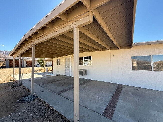 Building Photo - Charming 3 bedroom home in Apple Valley- H...