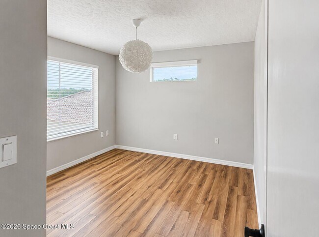 Building Photo - 781 Glen Abbey Way