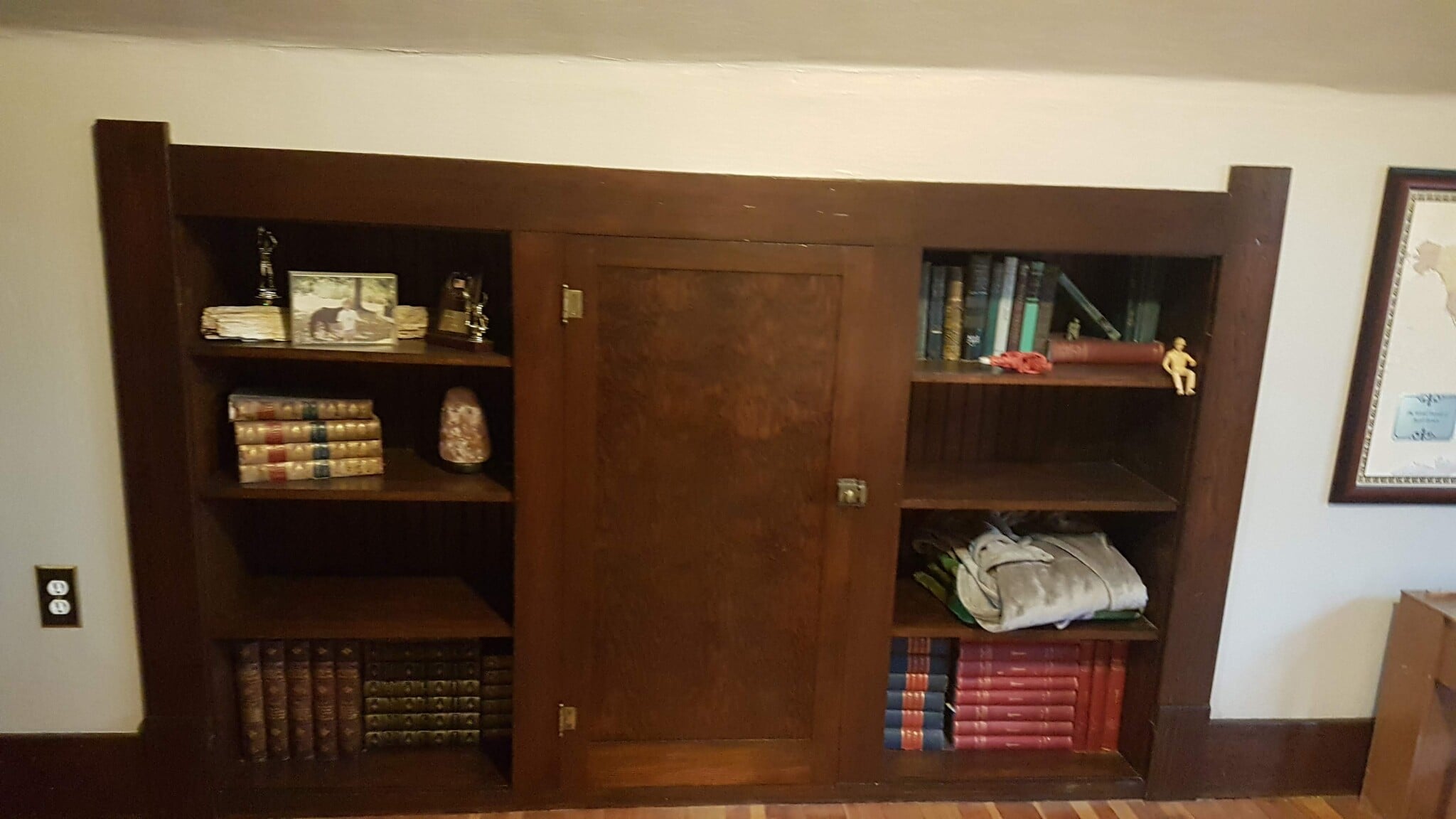 upstairs bedroom #2 built in shelving - 407 S. 6th Street