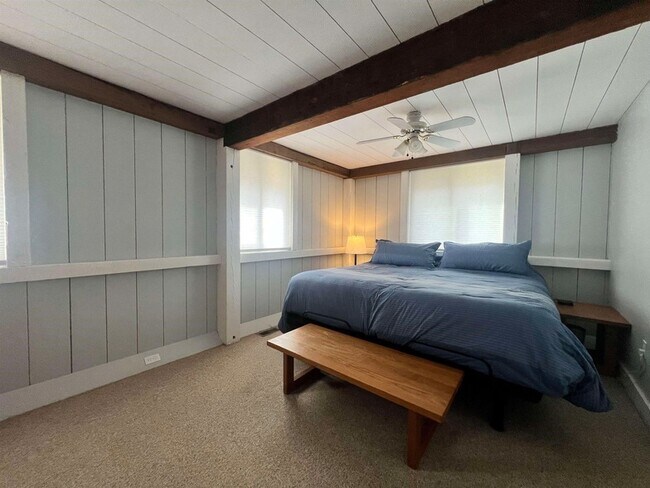 Building Photo - 112 Greensward Dr