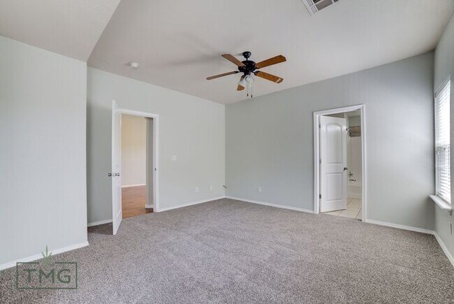 Building Photo - Open House 8/1/24 4pm-5pm! Great 3/2/2 in Owasso’s Lake Valley!