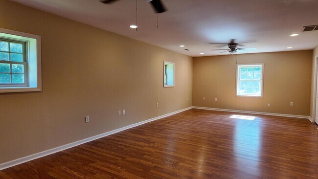 Building Photo - 463 Old Moncks Corner Rd